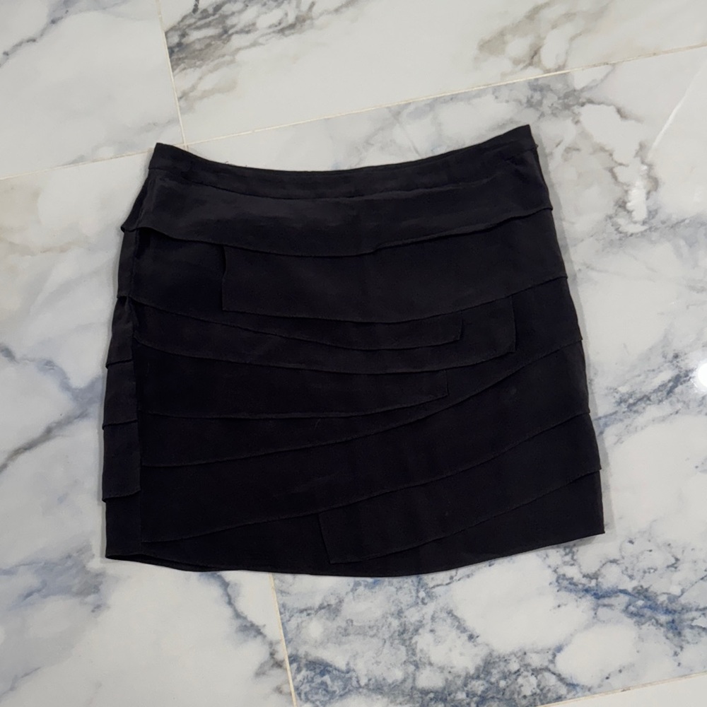 Ann Taylor Black Layered Mini Skirt size 4 petite simple casual office work